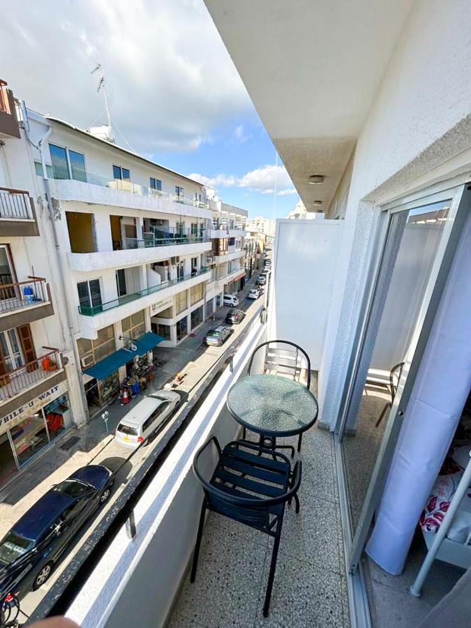 Central Comfort Studio Larnaca Dış mekan fotoğraf