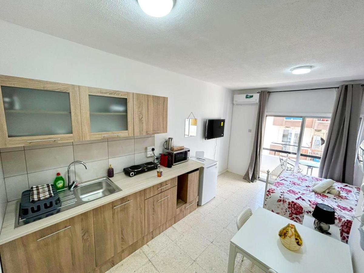 Central Comfort Studio Larnaca Dış mekan fotoğraf